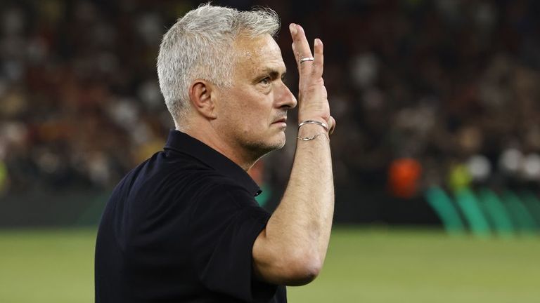 José Mourinho mantuvo su récord del 100 por ciento en grandes finales europeas