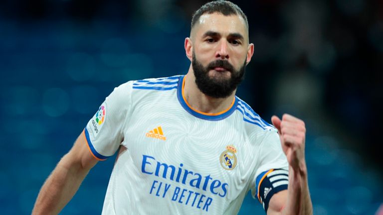 Madrid, Spain;  08.01.2022.  - Real Madrid vs Valencia football match in the Spanish League 2021-2022 match which was held in Santiago Bernabeu, Madrid.  Real Madrid player Real Madrid player Karim Benzema scores the goal.  Photo: Juan Carlos Rojas / picture-alliance / dpa / AP Images