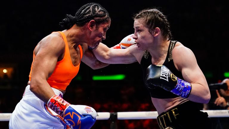 Katie Taylor contre Amanda Serrano 