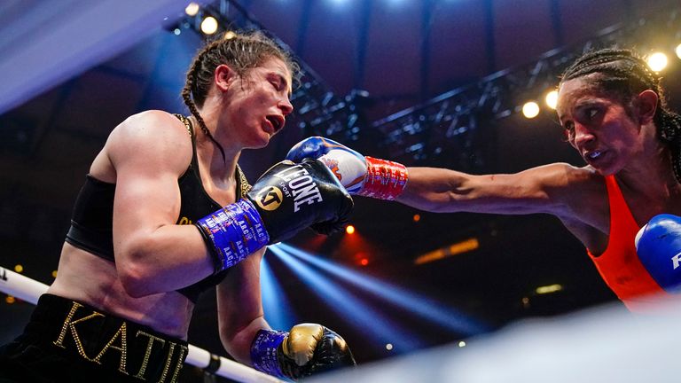 Katie Taylor vs Amanda Serrano