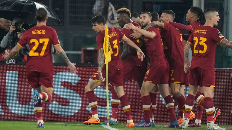 Roma needs only 11 minutes to rob a march