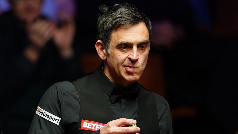 Ronnie O'Sullivan leads 5-3 after the first season of the World Snooker Championship final.