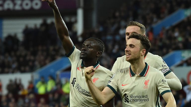 Sadio Mane's header gave Liverpool a 2-1 win over Aston Villa