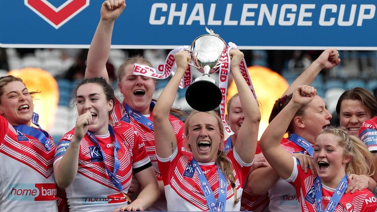 St Helens win the 2022 Women's Challenge Cup final