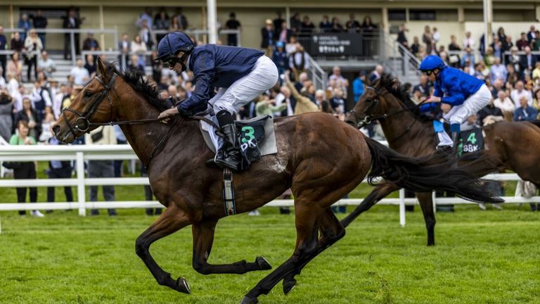 United Nations wins the Derby Trial at Lingfield under Ryan Moore