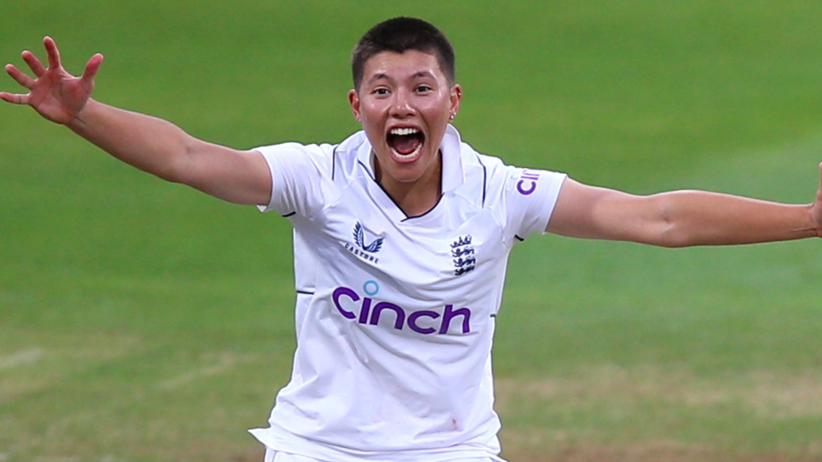 Issy Wong, Lauren Bell earn maiden England ODI call ups; Alice Davidson-Richards picked after scoring debut Test hundred