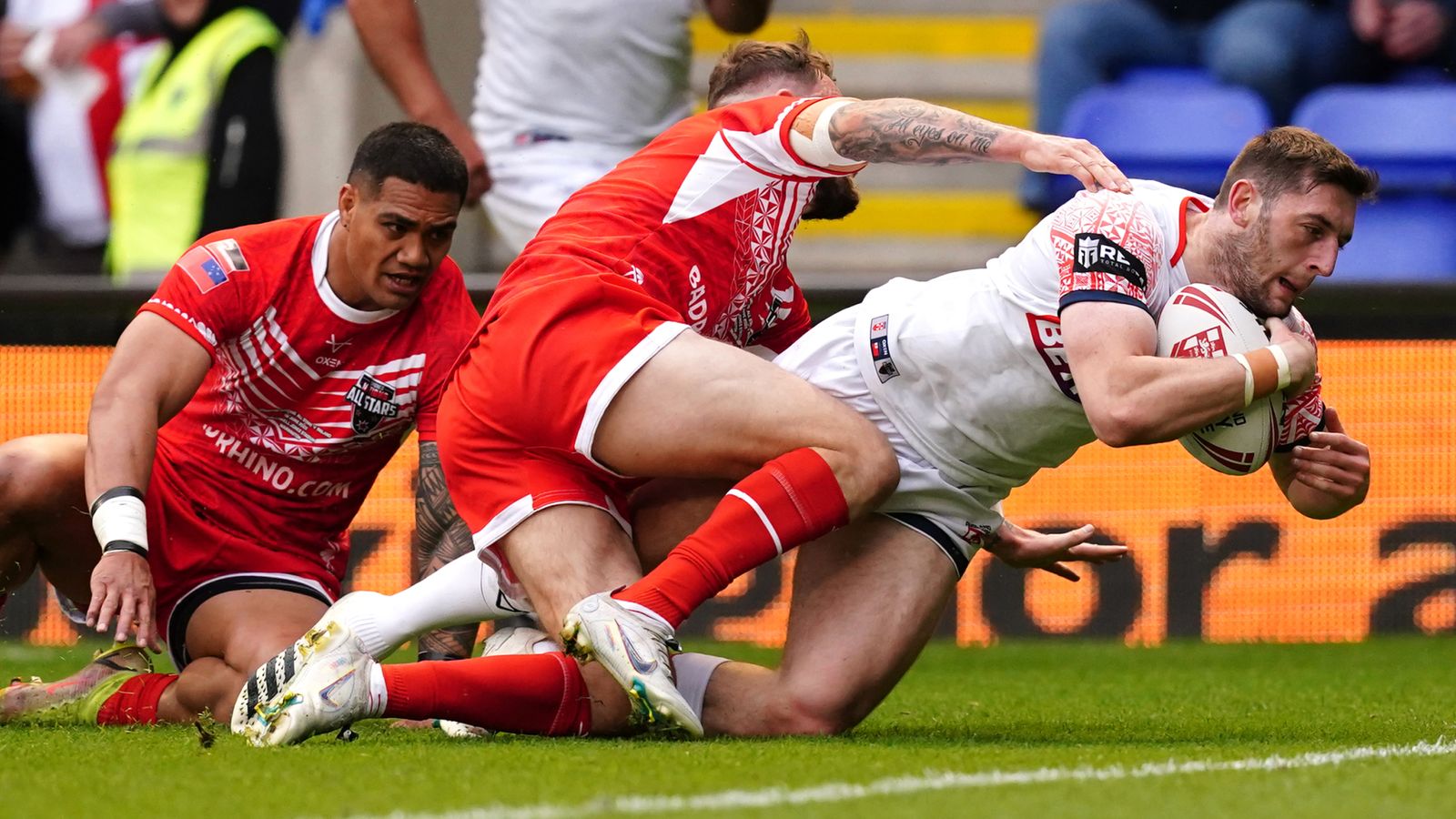 Warrington sign Jake Wardle from Huddersfield in Toby King swap deal ...