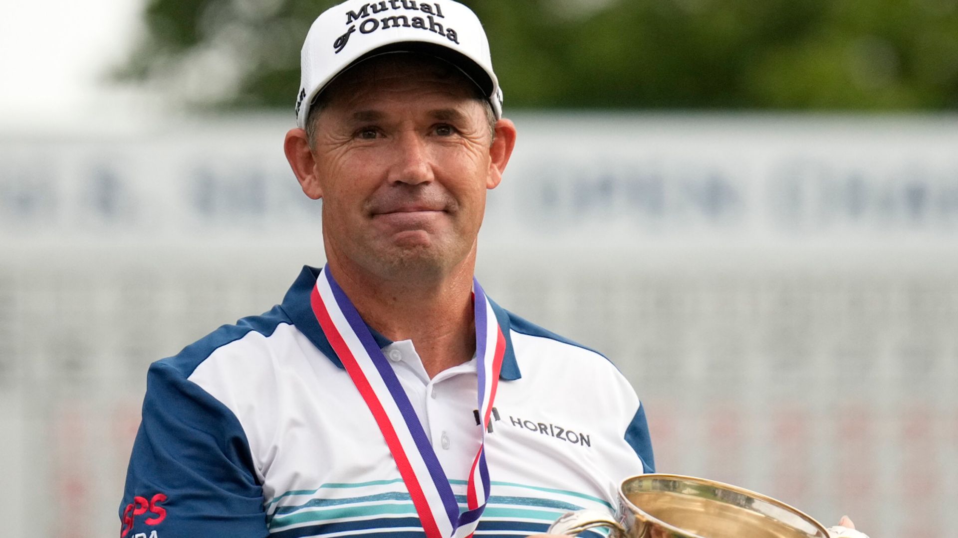 Harrington holds off Stricker for US Senior Open victory