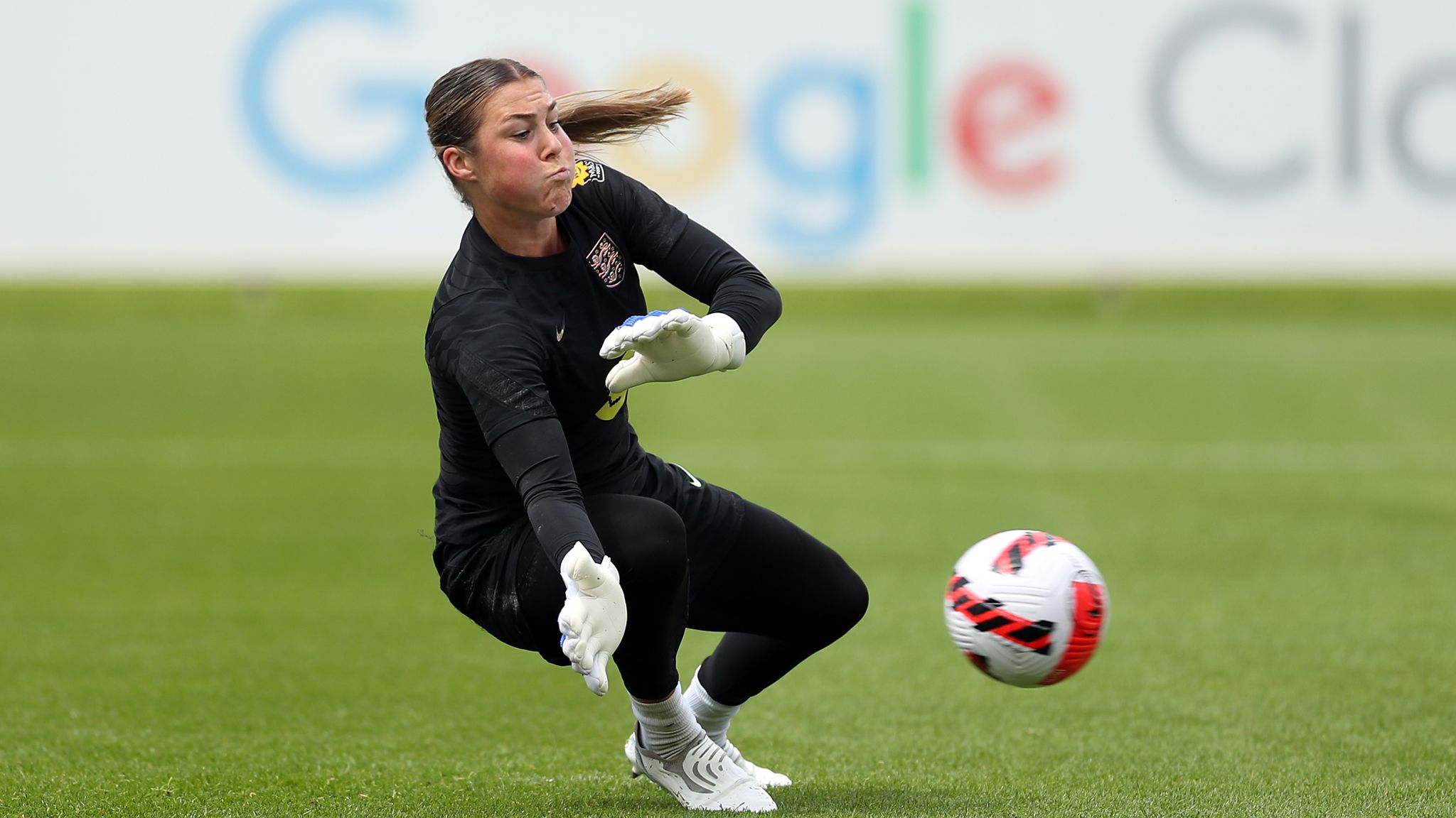 Euro 2022: England goalkeeper Mary Earps says she 'loved every