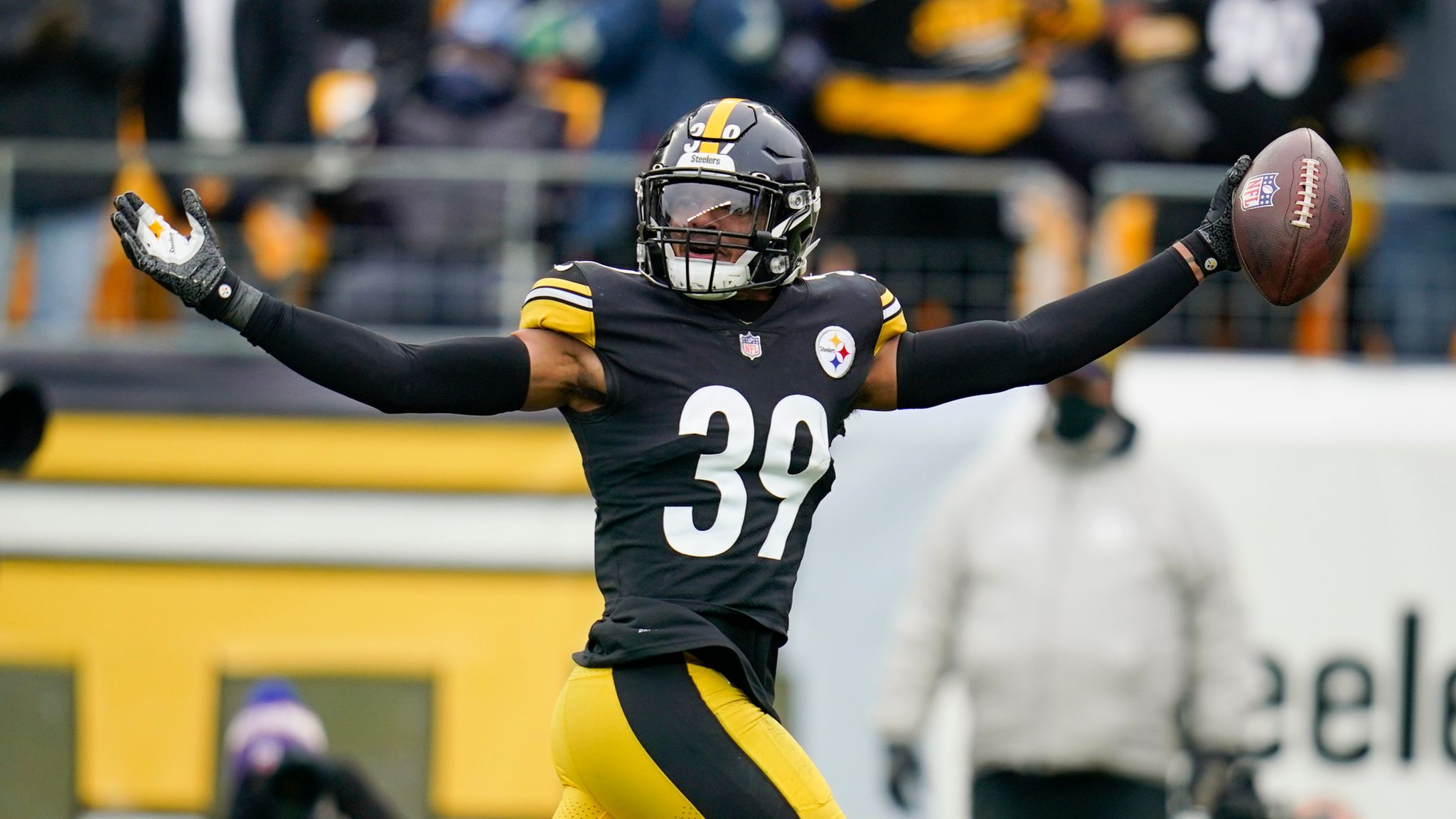 Minkah Fitzpatrick signs new record-breaking contract with Pittsburgh  Steelers | NFL News | Sky Sports