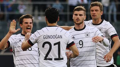 伊尔凯·贡多根打进一粒点球，帮助德国5-2击败欧洲冠军意大利