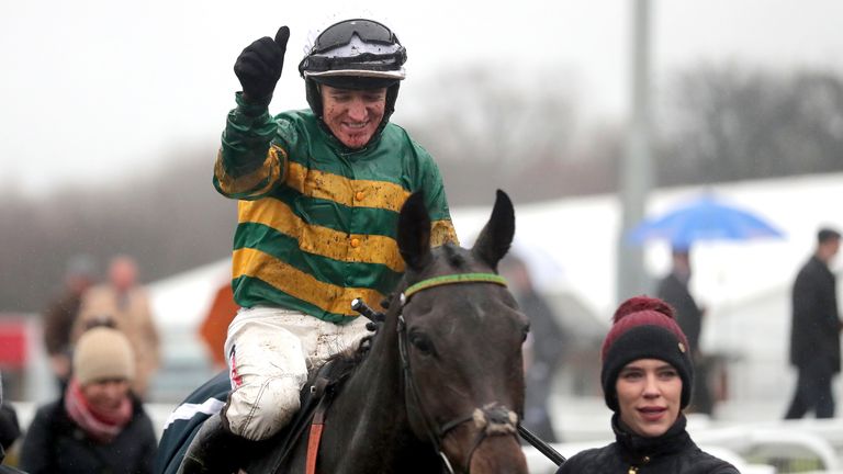 Buveur D&#39;Air and Geraghty after winning the 2018 Fighting Fifth Hurdle at Newcastle
