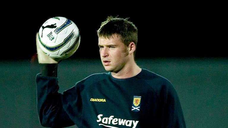 David Marshall a fait ses débuts en Écosse en 2004
