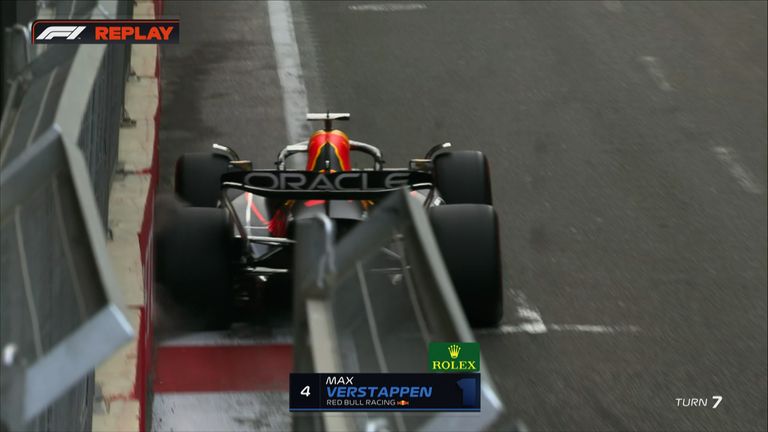 Verstappen hitting wall in Baku thumb