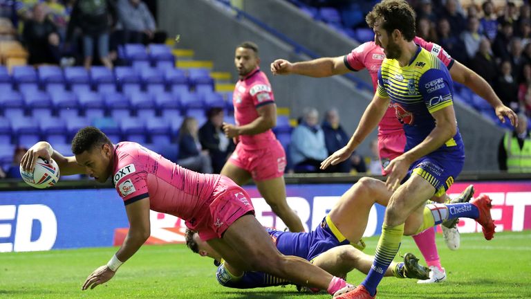 Leeds Rhinos' David Fusitu'a scores his side's seventh try of the game