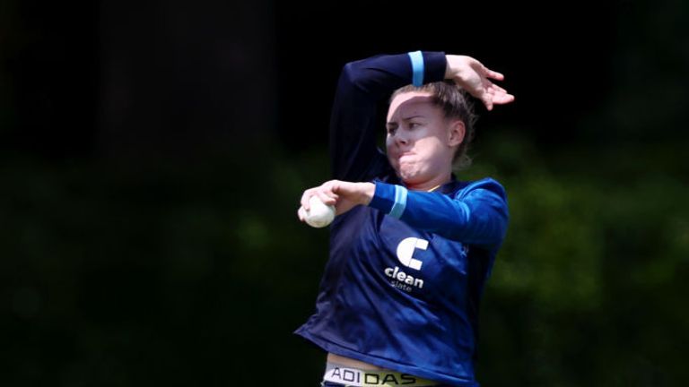 Linsey Smith took a pivotal wicket in the final over to help secure victory for Northern Diamonds (Getty Images)