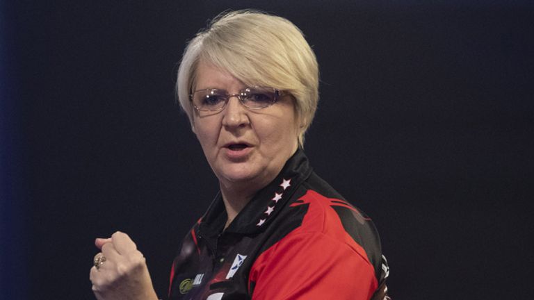 Speaking on the Love The Darts Podcast, Polly James believes the Women's World Matchplay can be inspiring for the next generation