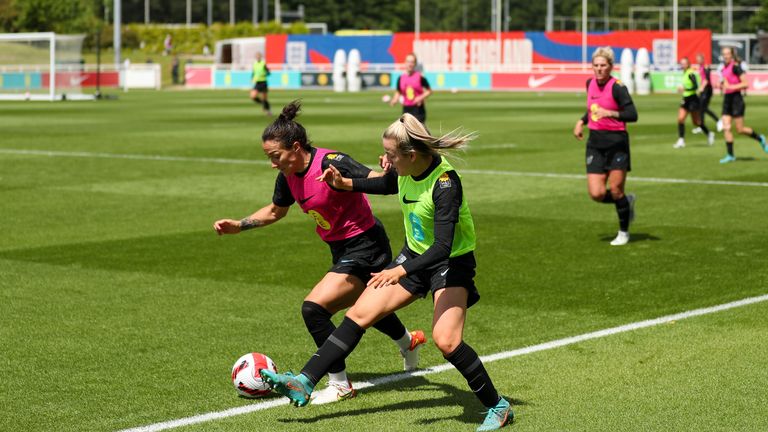 Lucy Bronze confía en que el apoyo local ayudará a motivar a Inglaterra a ganar la Eurocopa femenina este verano |  noticias de futbol