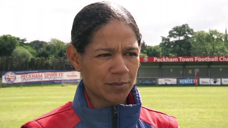 Mary Phillip habla con Sky Sports News