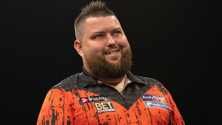 Michael Smith clinches a third consecutive Pro Tour title at Players Championship 16 final in Germany