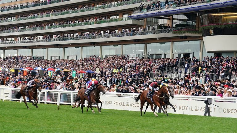 Ryan Moore and Rohaan win the Wokingham Stakes