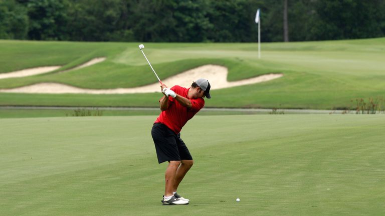 10 Dallas Cowboys quarterback Tony Romo during sectional qualifying for the 2010 U.S. Open golf tournament Monday, June 7, 2010 at the Club at Carlton Woods in The Woodlands, Texas. The U.S. Open will be played June 14-20 at Pebble Beach Golf Links in Pebble Beach, Calif. (AP Photo/David J. Phillip)