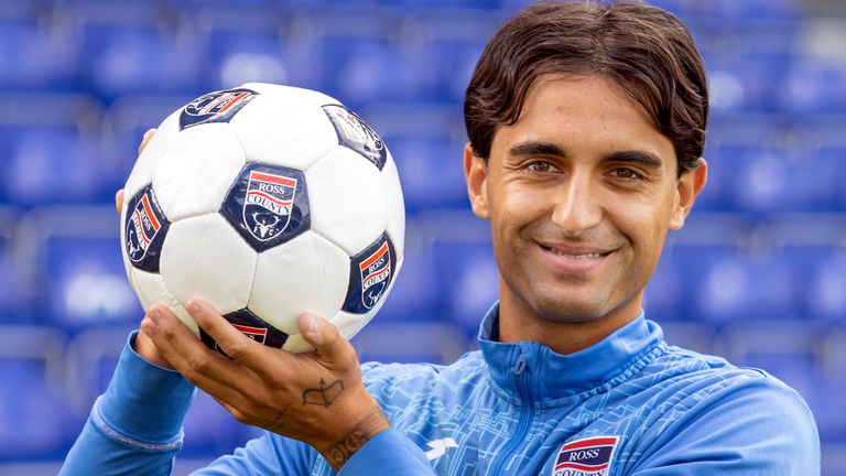 Yan Dhanda joins Ross County