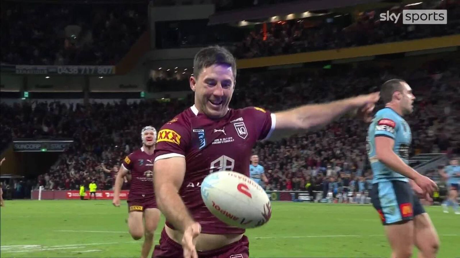 Hunts seals the win for Queensland | Rugby League News | Sky Sports