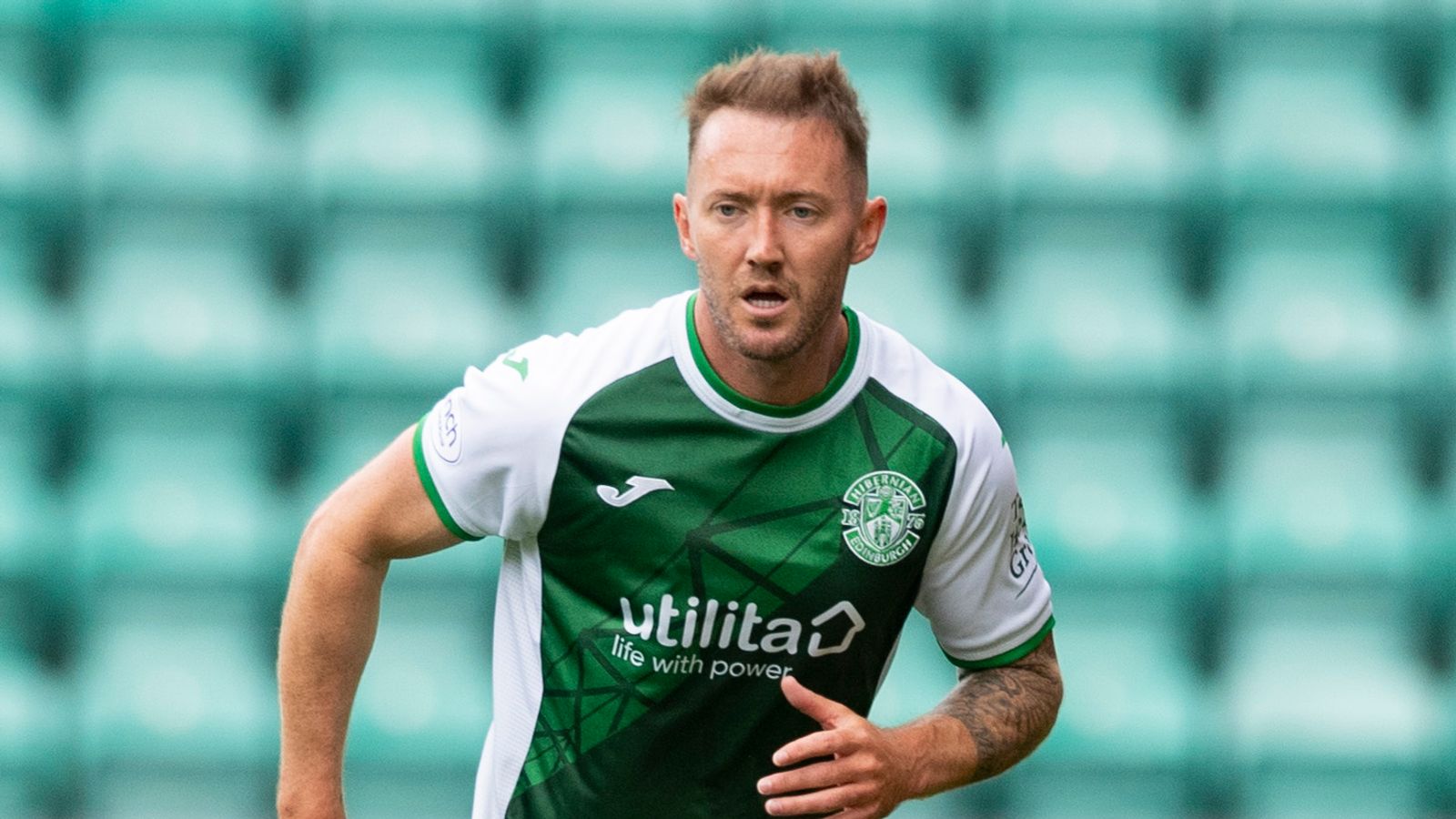 Aiden McGeady: Hibernian winger out for at least two months | Football News  | Sky Sports
