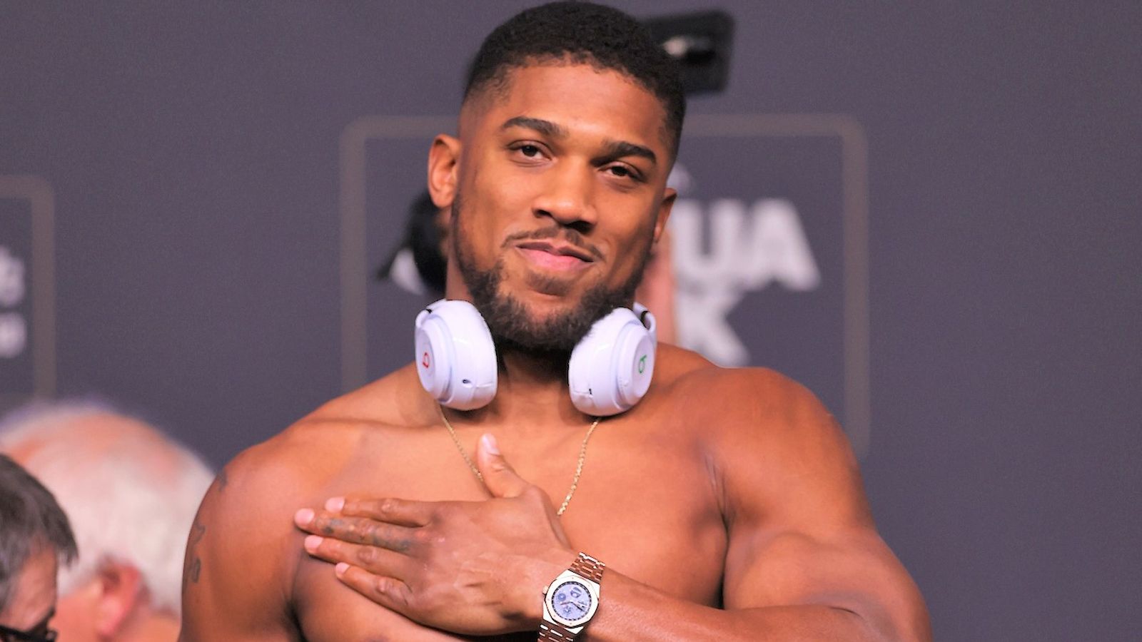 Anthony Joshua is showing ‘serious intentions’ ahead of Oleksandr Usyk rematch, says Johnny Nelson
