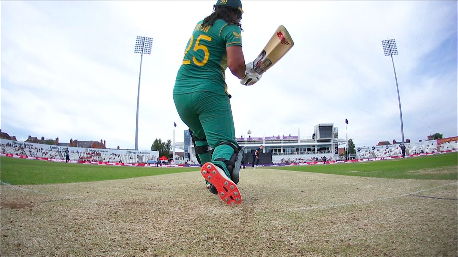 'That's gone miles!' - Chloe Tryon smashes a huge 6 | Cricket News ...