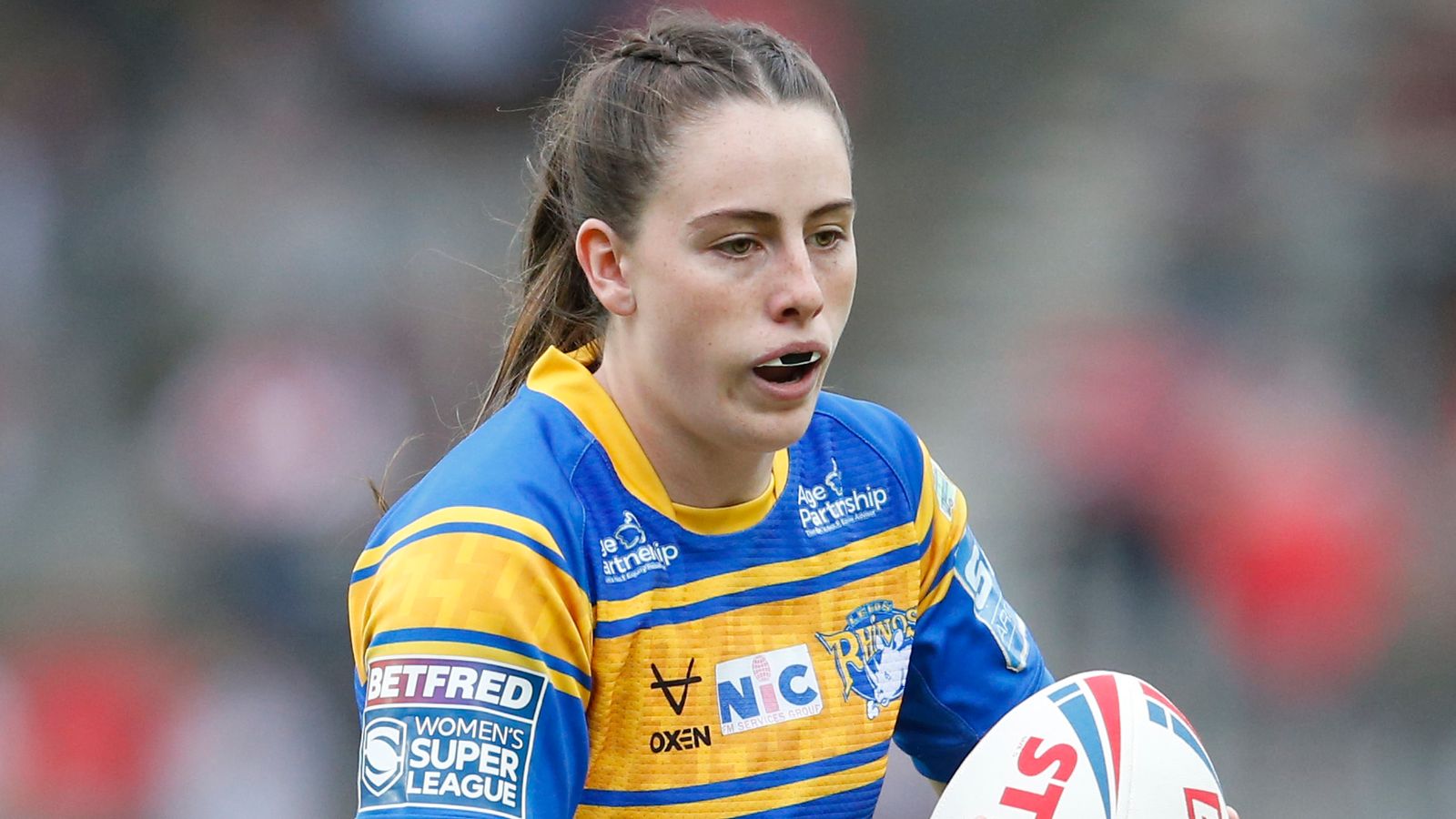 Super League: Leeds Rhinos and Wigan Warriors women and men clash in double-header LIVE!