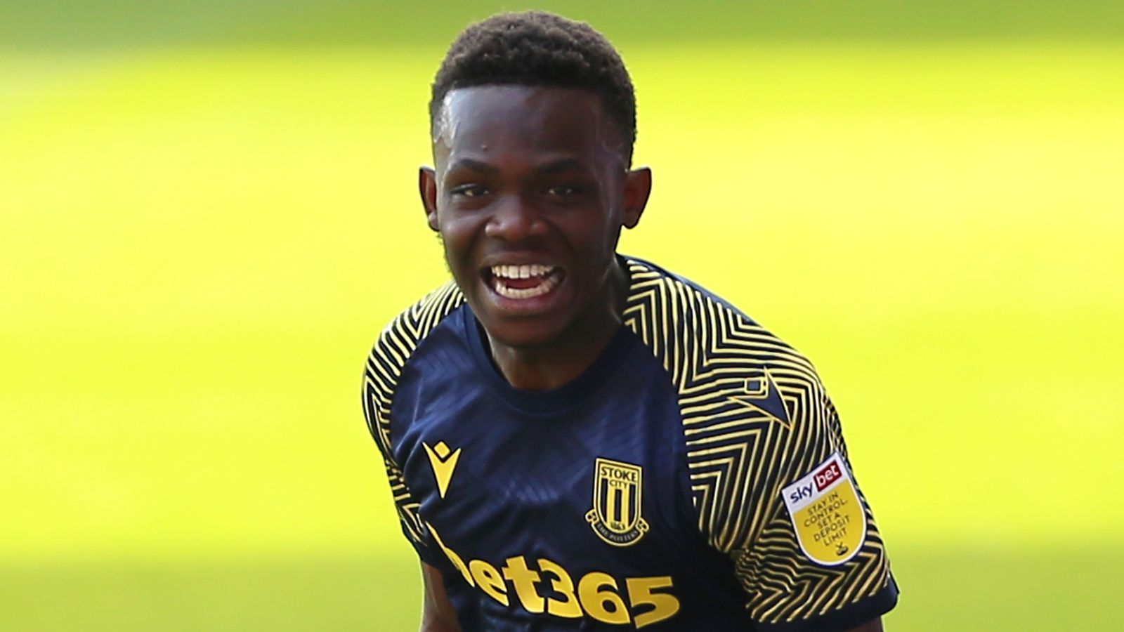 Rabbi Matondo: Rangers closing in on a deal to sign Schalke and Wales winger
