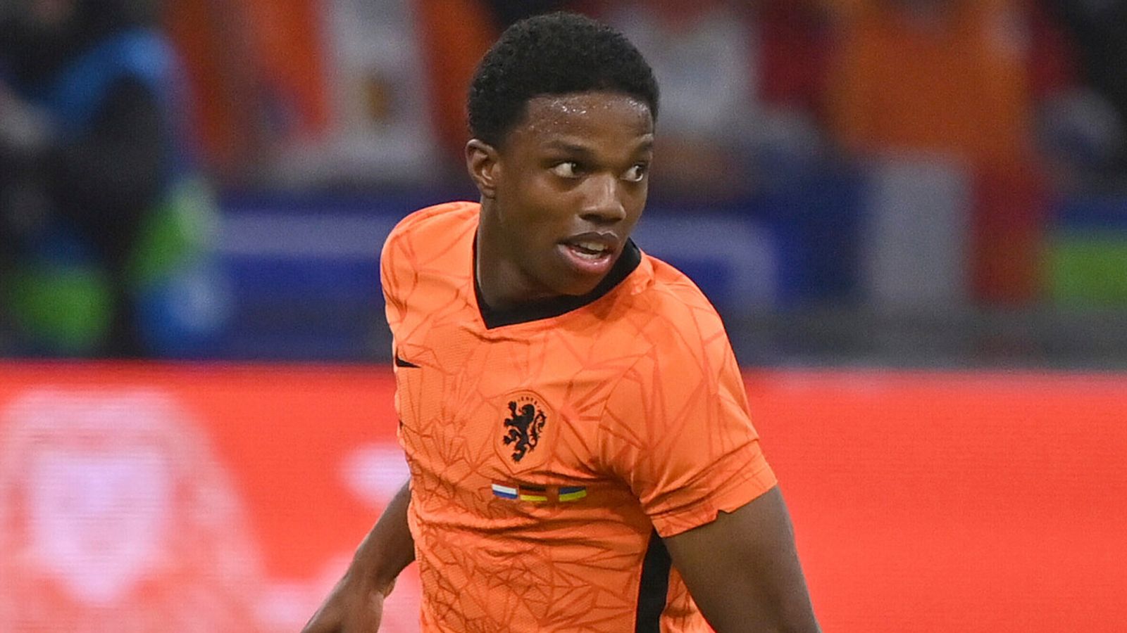 Tyrell Malacia: Feyenoord left-back arrives for Manchester United medical ahead of £13m move