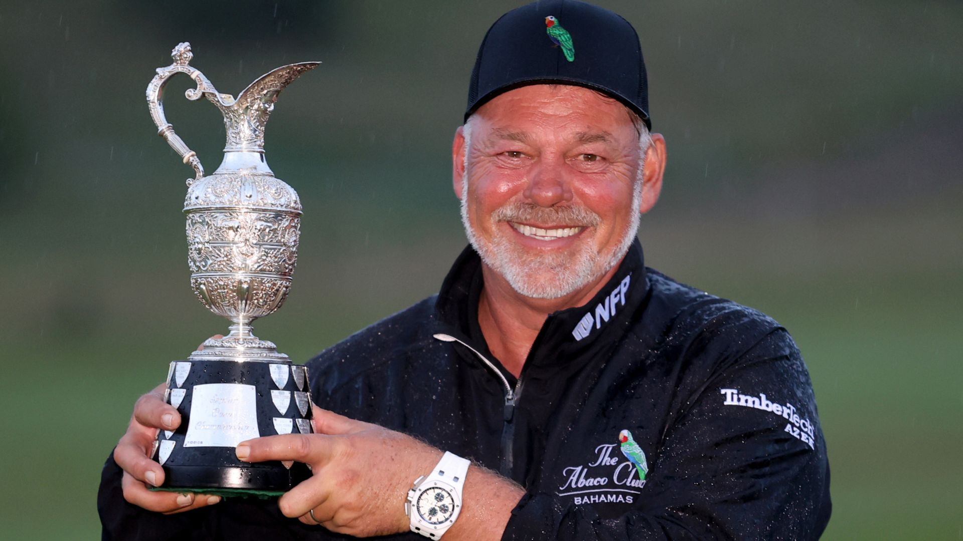Clarke pips Harrington to Senior Open title