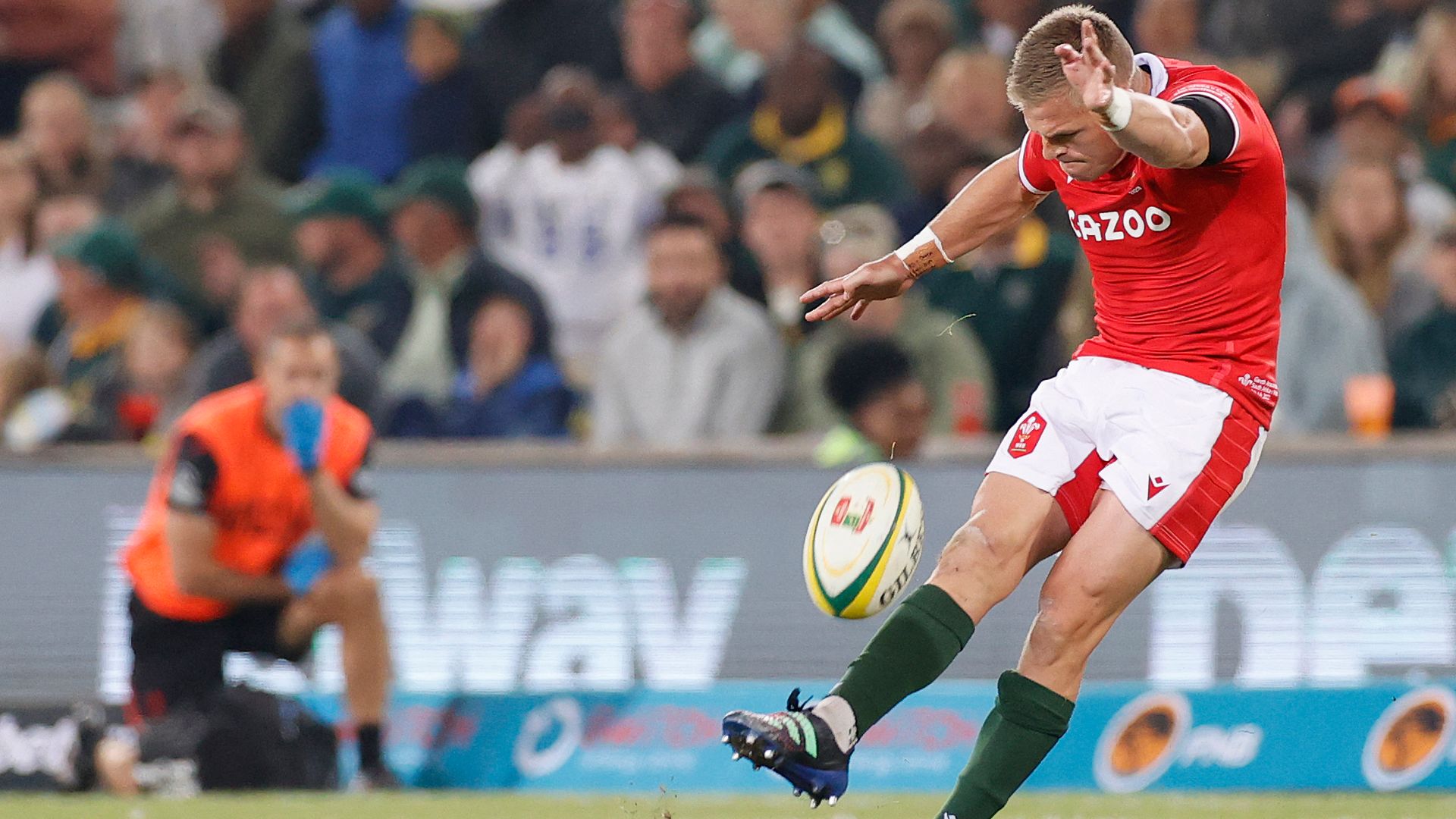 Anscombe's late conversion clinches Wales win vs South Africa