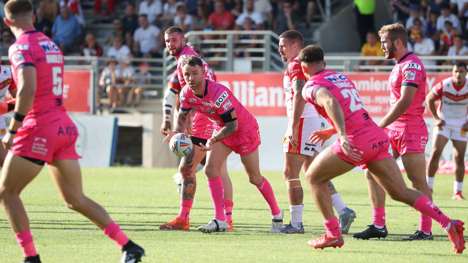 Twelve-man Leeds secure golden-point win in France
