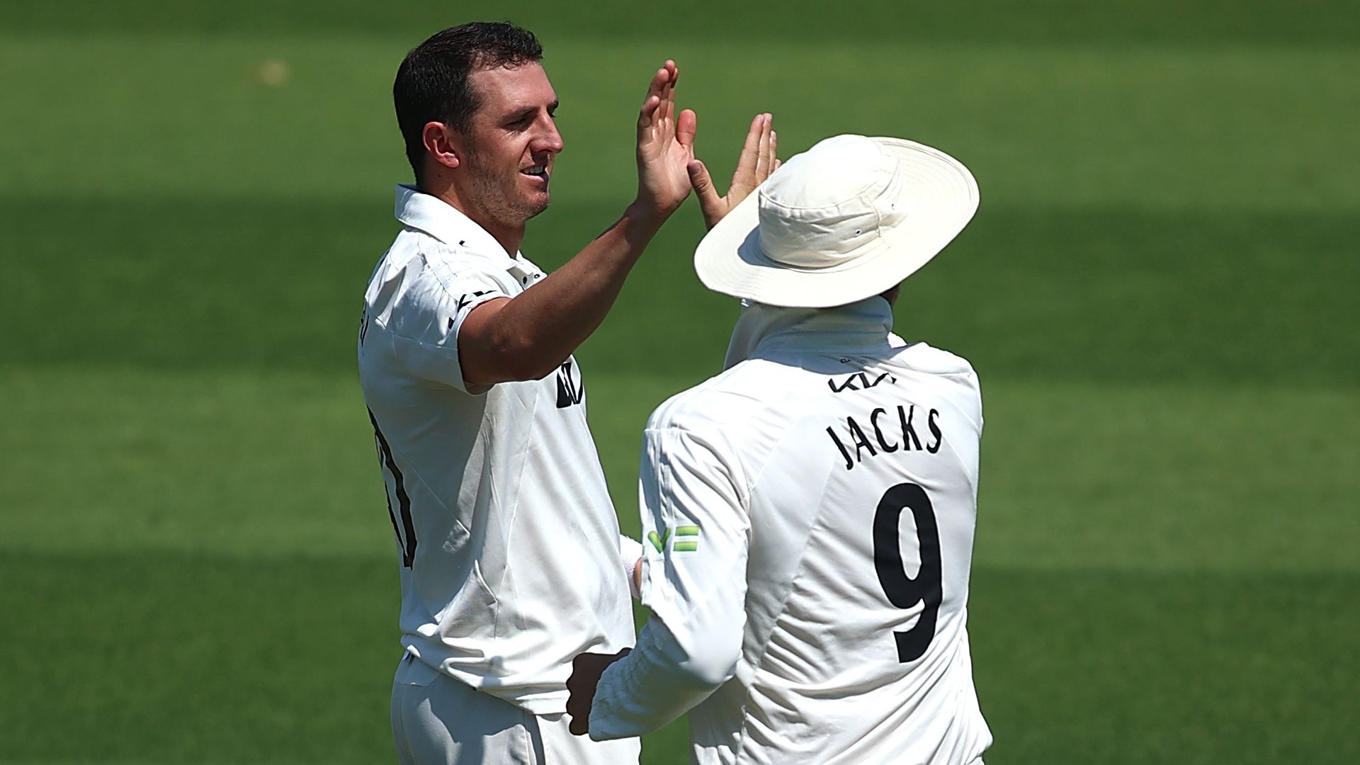 Jacks' 150 puts Country Championship leaders Surrey in command vs Essex