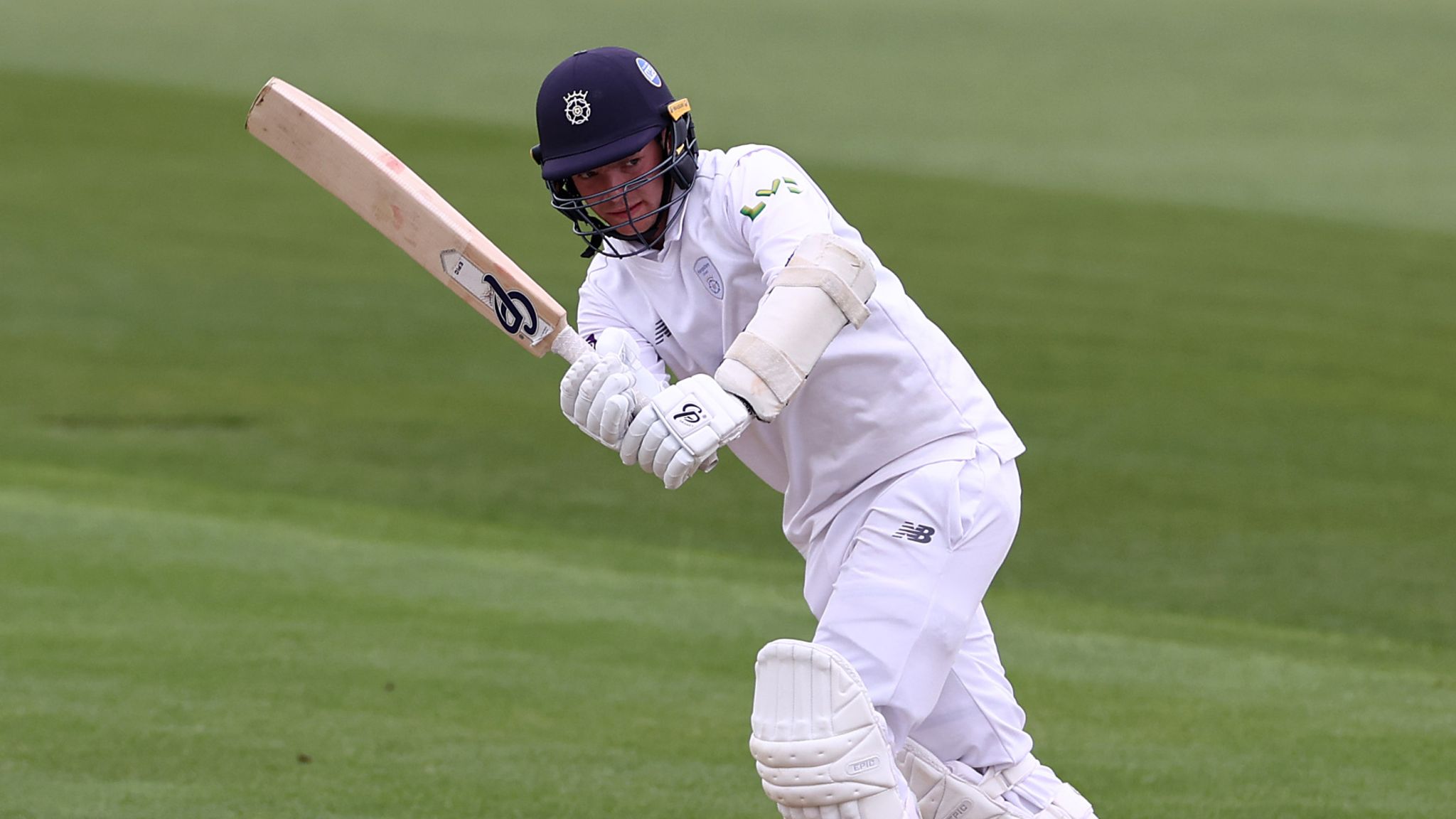 County cricket talking points: Surrey stretch lead as Essex keep winning, County Championship