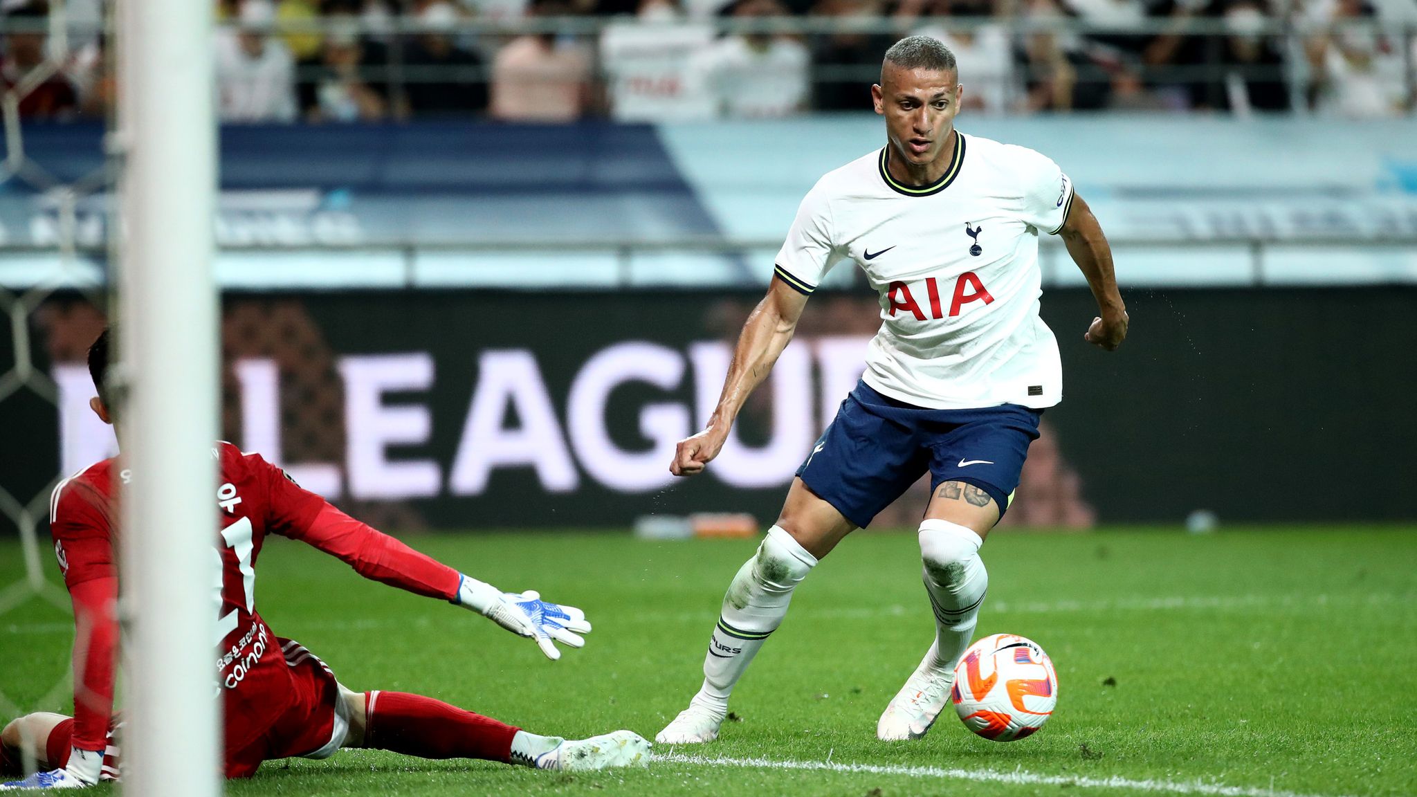 Team K League 36 Tottenham Harry Kane and HeungMin Son score twice