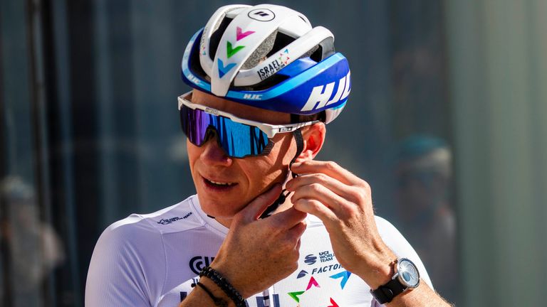 Juara empat kali Chris Froome keluar dari Tour de France tahun ini setelah dinyatakan positif Covid-19.