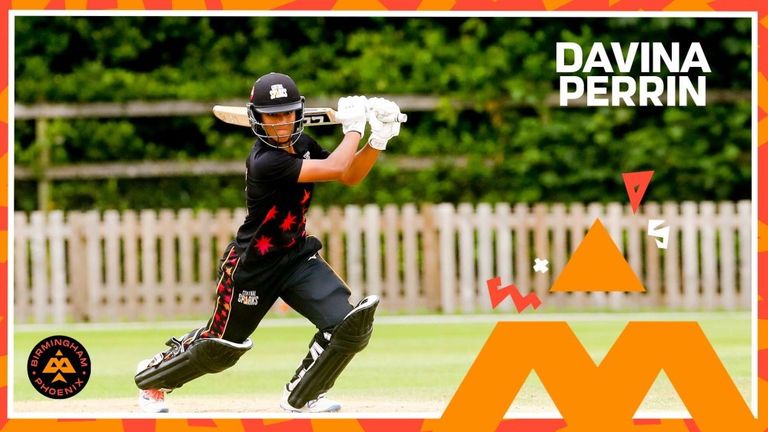 Davina Perrin, cricket