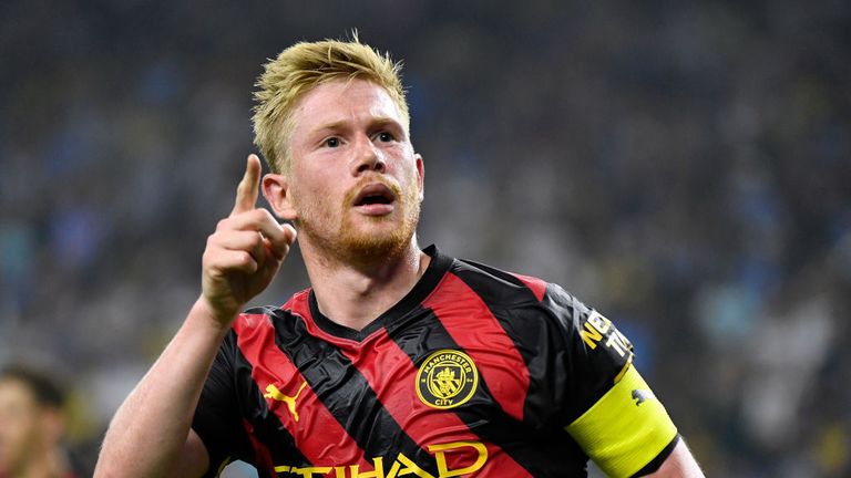 Kevin De Bruyne of Manchester City celebrates after scoring their sides second goal during the Pre-Season friendly match between Manchester City and Club America at NRG Stadium on July 20, 2022 in Houston, Texas. (Photo by Logan Riely/Getty Images)