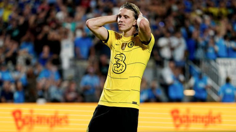 Chelsea's Conor Gallagher reacts after missing a penalty kick in a pre-season friendly match between Chelsea FC and Charlotte FC at Bank of America Stadium on July 20, 2022 in Charlotte, North Carolina.  (Photo by Jacob Kupferman / Getty Images)