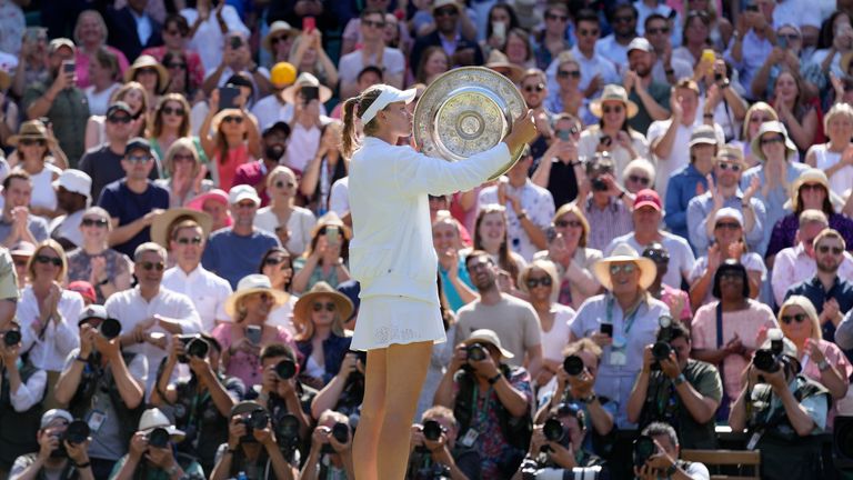 Wimbledon: Elena Rybakina, Grand Slam'i kazanma sözü veren Ons Jabeur'u yenerek finallerin keyfini çıkaramayacak kadar stresli | Tenis Haberleri