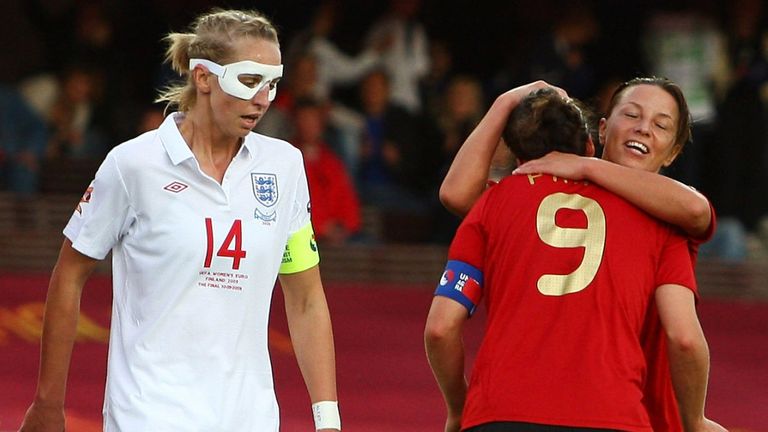 Birgit Prinz (9) of Germany celebrates with her tam mates after scoring the first goal during the UEFA Women&#39;s Euro 2009 Final match between England and Germany at the Helsinki Olympic Stadium on September 10, 2009 in Helsinki, Finland.  (Photo by Ian Walton/Getty Images)