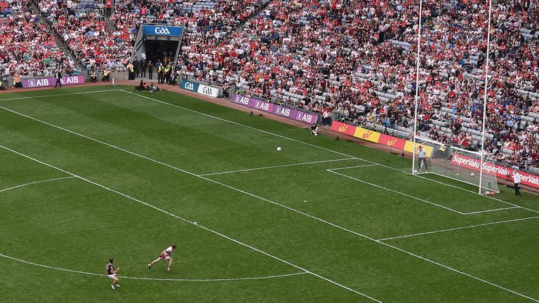 9 July 2022; Damien Comer of Galway scores his side's second goal during the GAA Football All-Ireland Senior Championship Semi-Final match between Derry and Galway at Croke Park in Dublin. Photo by Daire Brennan/Sportsfile