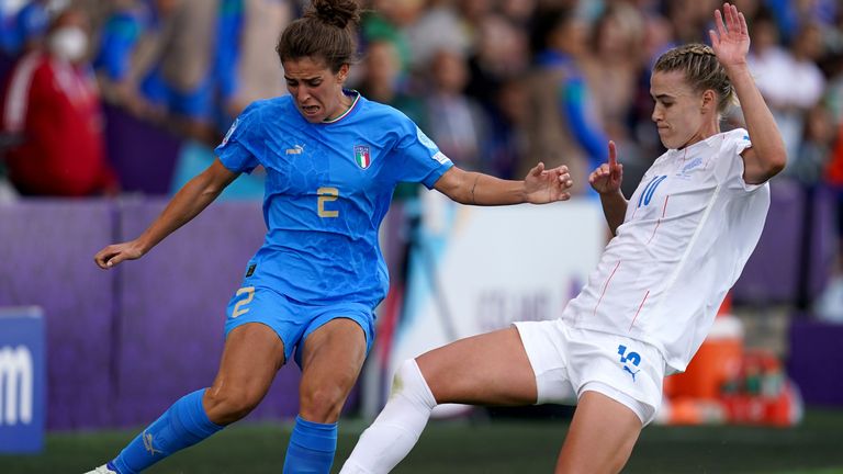Italy&#39;s Valentina Bergamaschi battles with Iceland&#39;s Dagny Brynjarsdottir