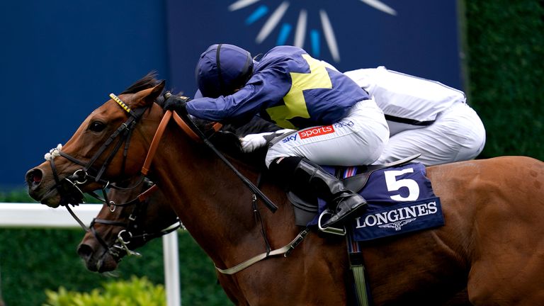 Jumbly (near side) just heads her head in front to beat Oscula in the Valiant Stakes at Ascot