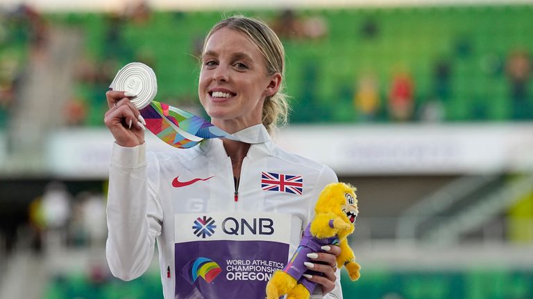 Championnats du monde d'athlétisme : Keely Hodgkinson remporte la médaille d'argent du 800 m pour la Grande-Bretagne | Nouvelles d'athlétisme